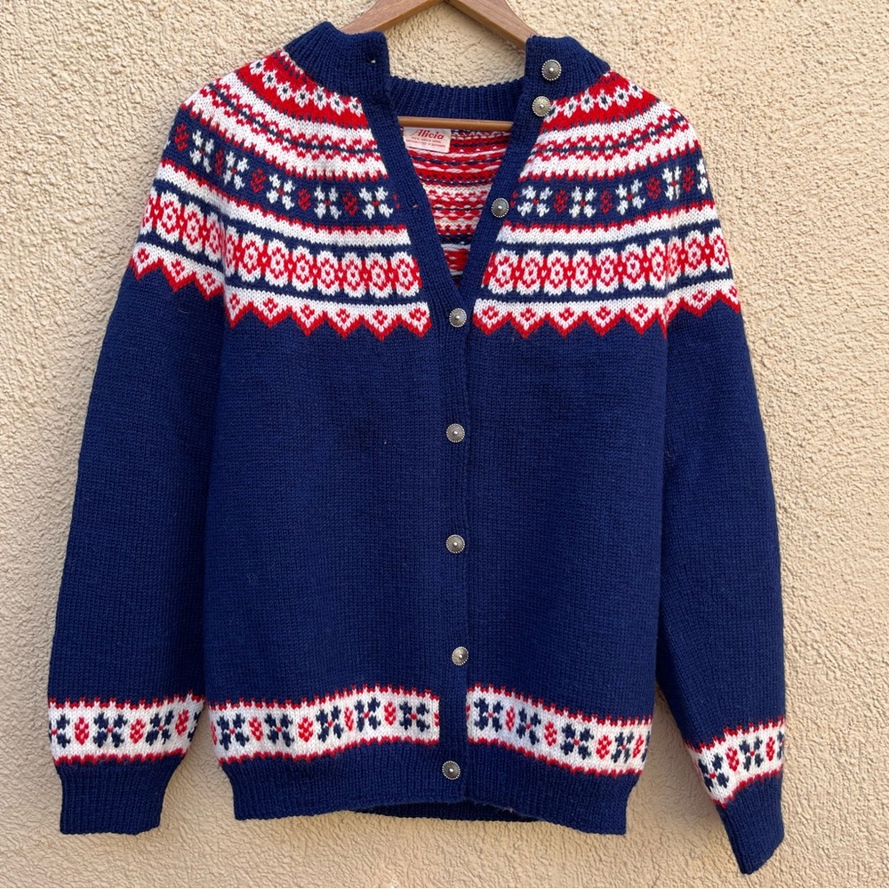 Wool sweater made in Denmark